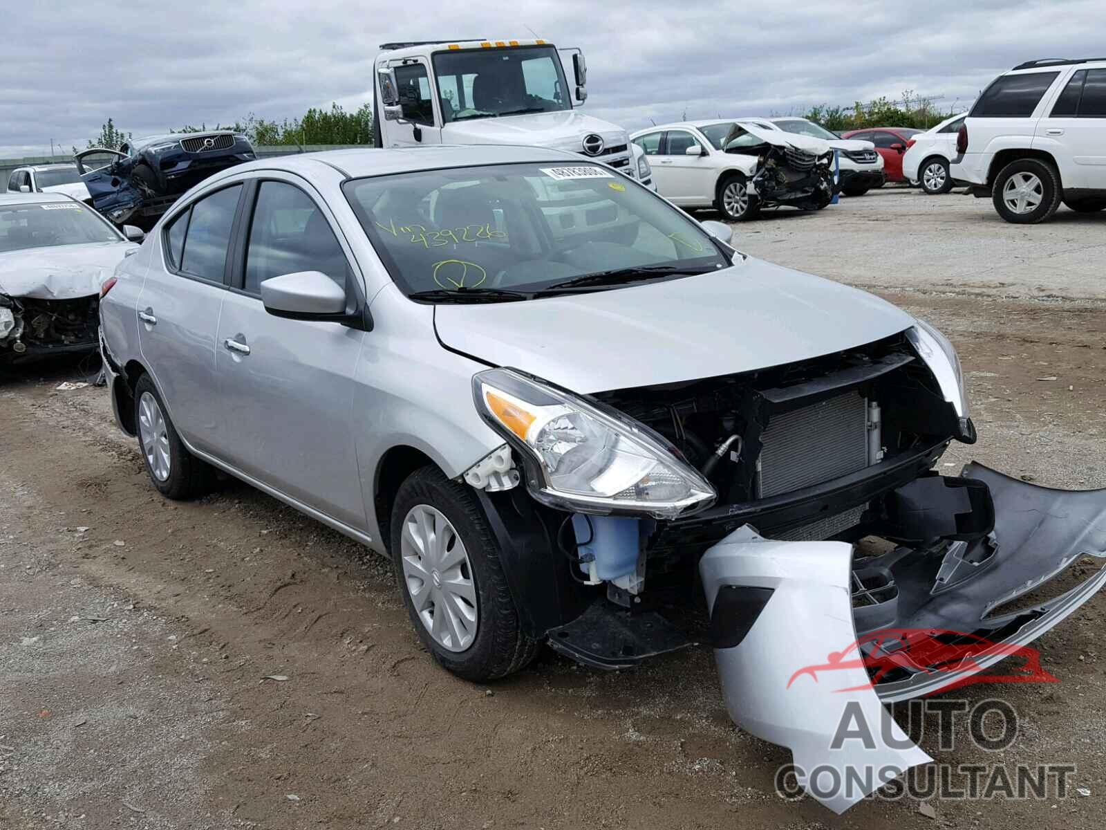 NISSAN VERSA 2018 - 3N1CN7AP5JK439226