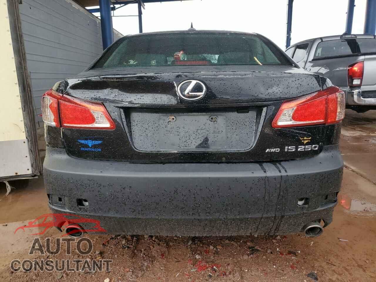 LEXUS IS 2011 - JTHCF5C2XB5044954