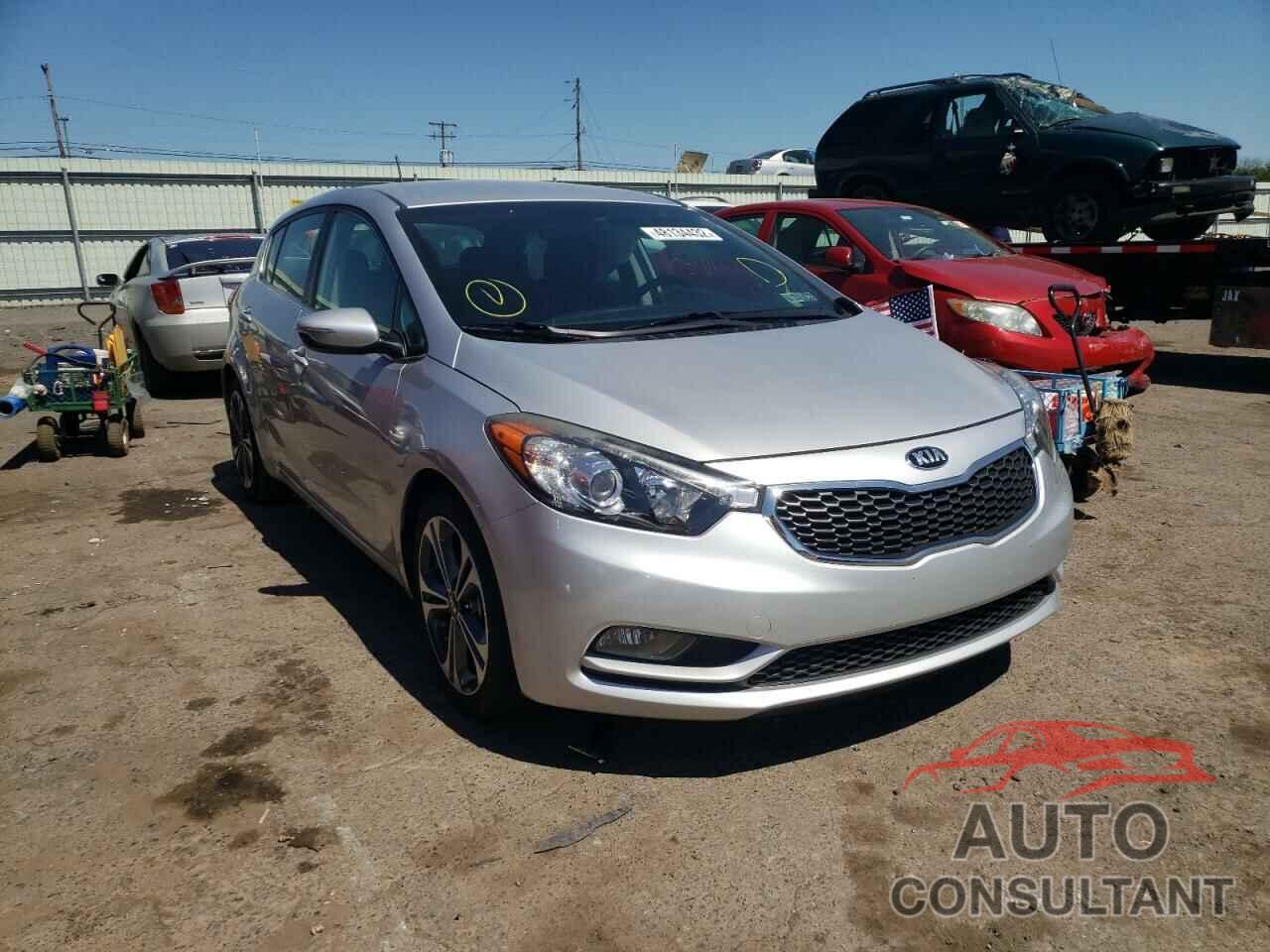 KIA FORTE 2016 - KNAFX5A80G5527781