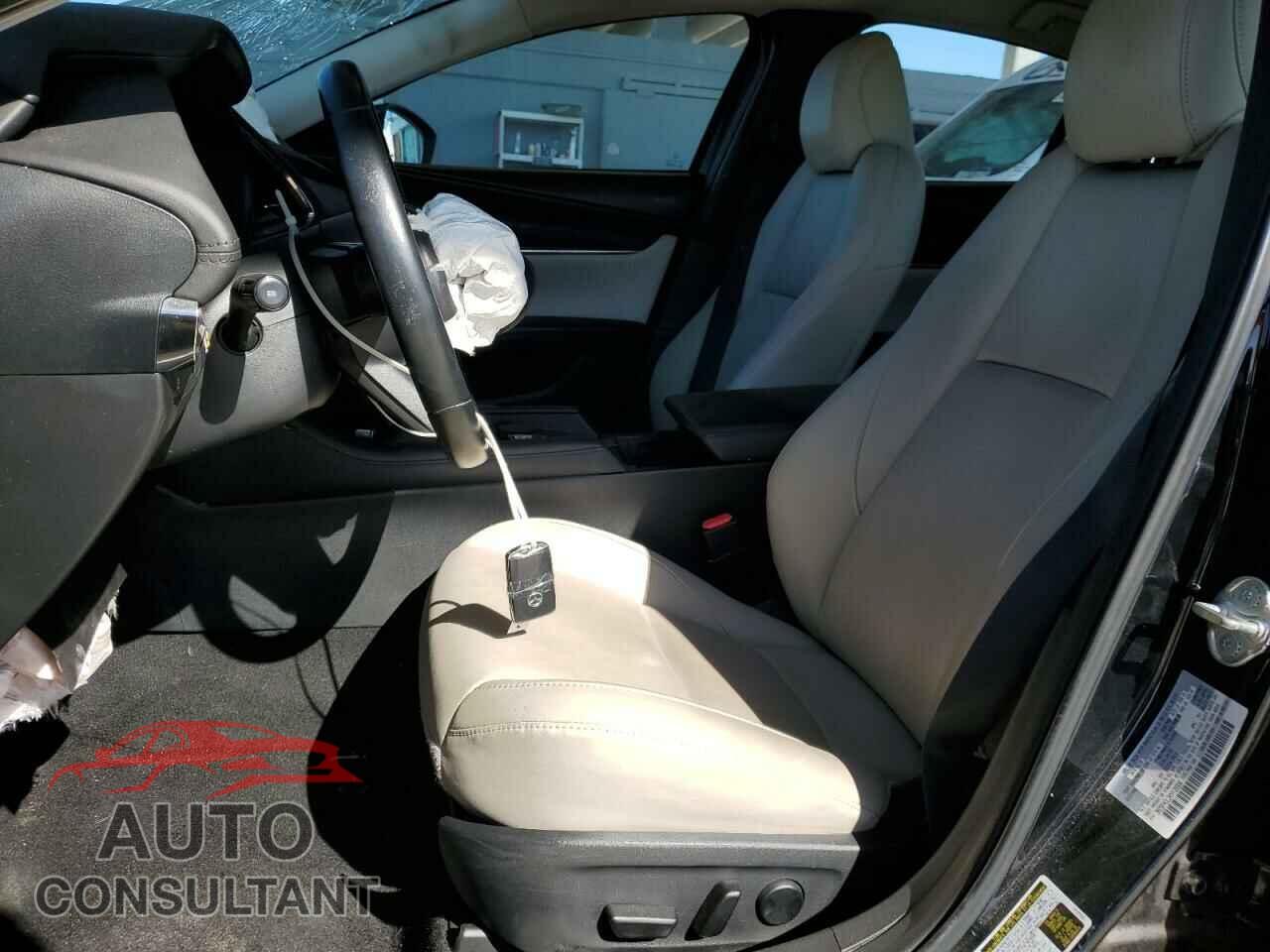 MAZDA 3 2019 - 3MZBPADL2KM108664