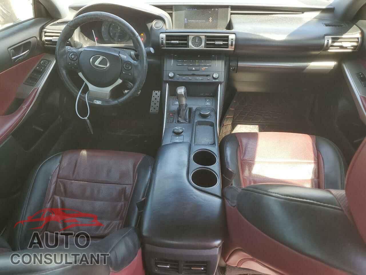 LEXUS IS 2015 - JTHBF1D23F5056016