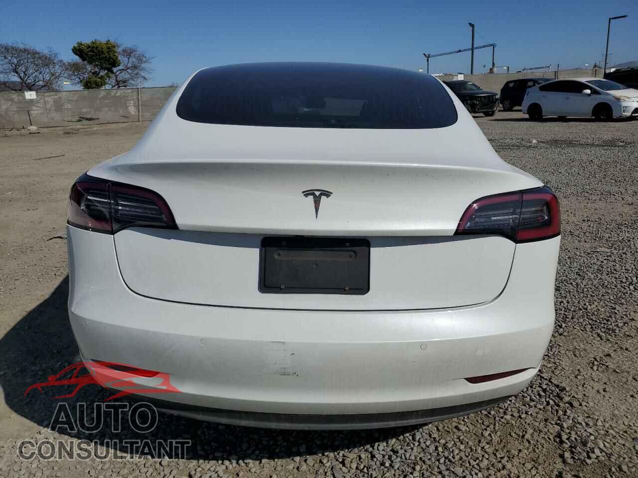 TESLA MODEL 3 2019 - 5YJ3E1EA8KF417568