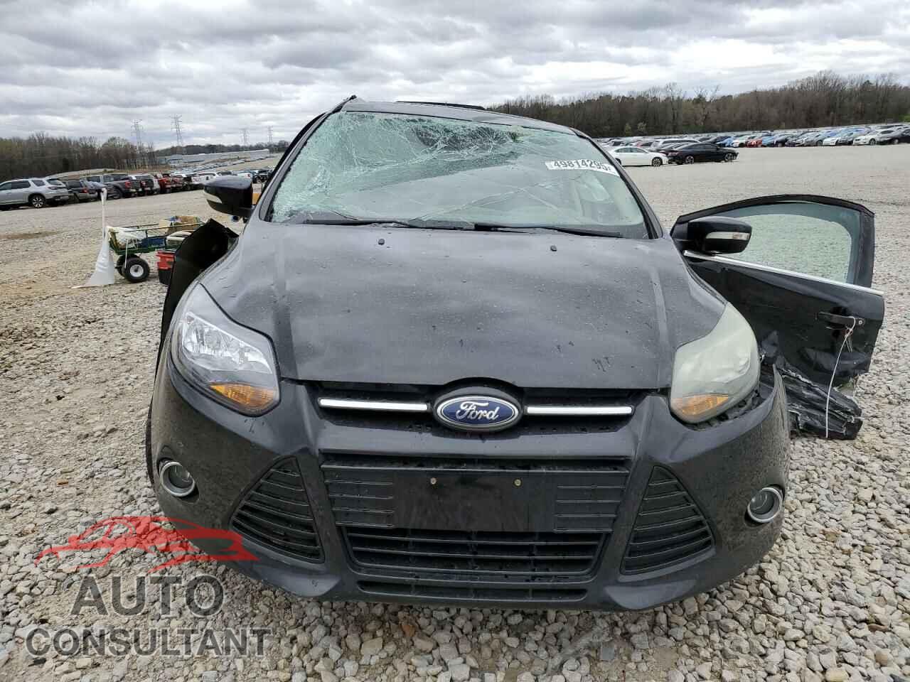 FORD FOCUS 2014 - 1FADP3N26EL422195