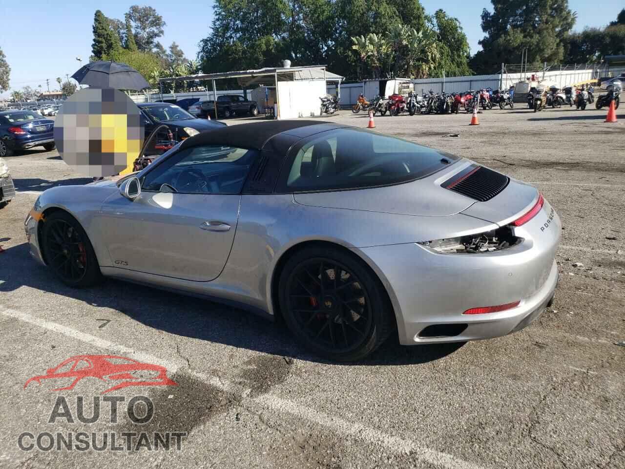 PORSCHE 911 2017 - WP0BB2A98HS136940