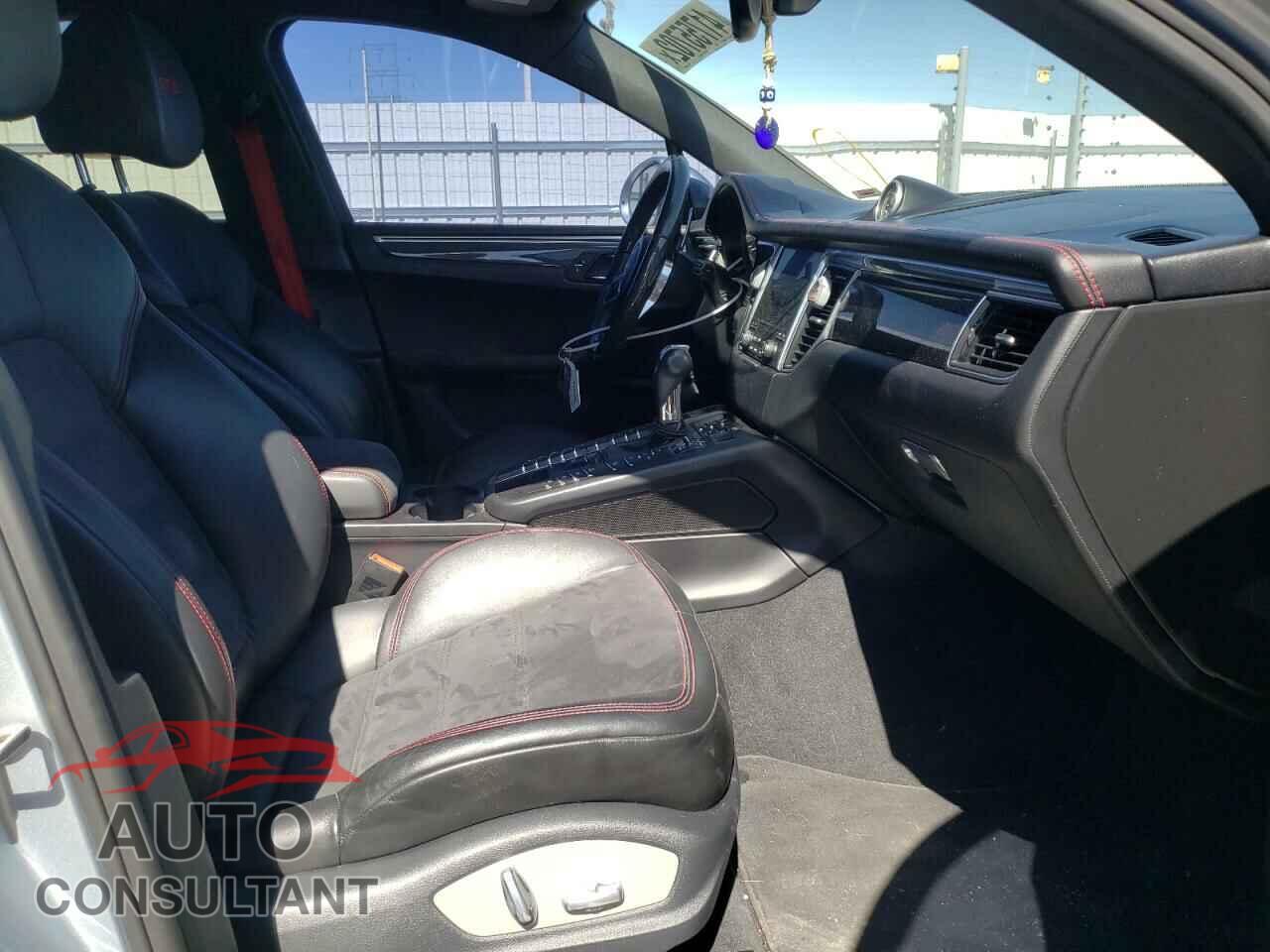 PORSCHE MACAN 2017 - WP1AG2A5XHLB50888
