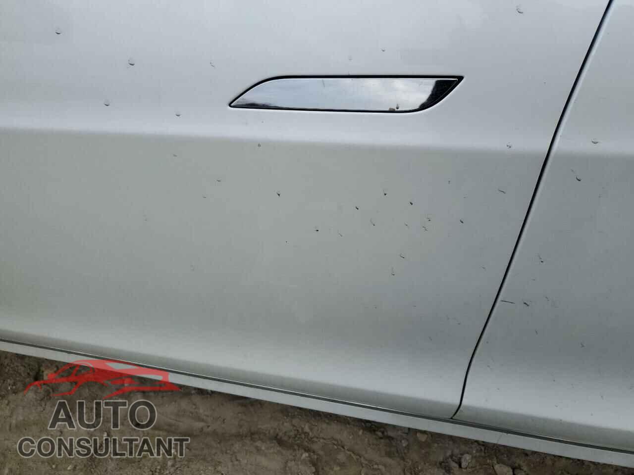 TESLA MODEL S 2019 - 5YJSA1E25KF339766