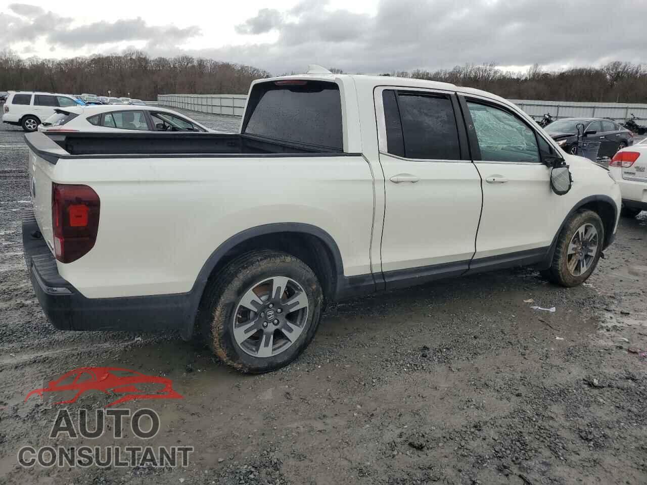 HONDA RIDGELINE 2017 - 5FPYK3F6XHB030511