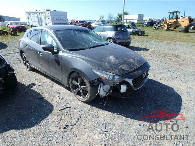 MAZDA 3 2018 - JM1BN1L75J1157043