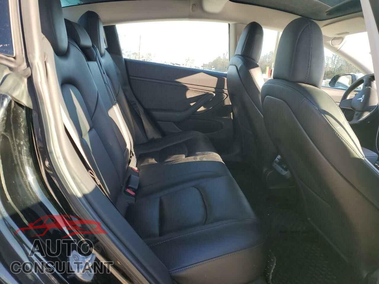 TESLA MODEL 3 2019 - 5YJ3E1EA5KF306430