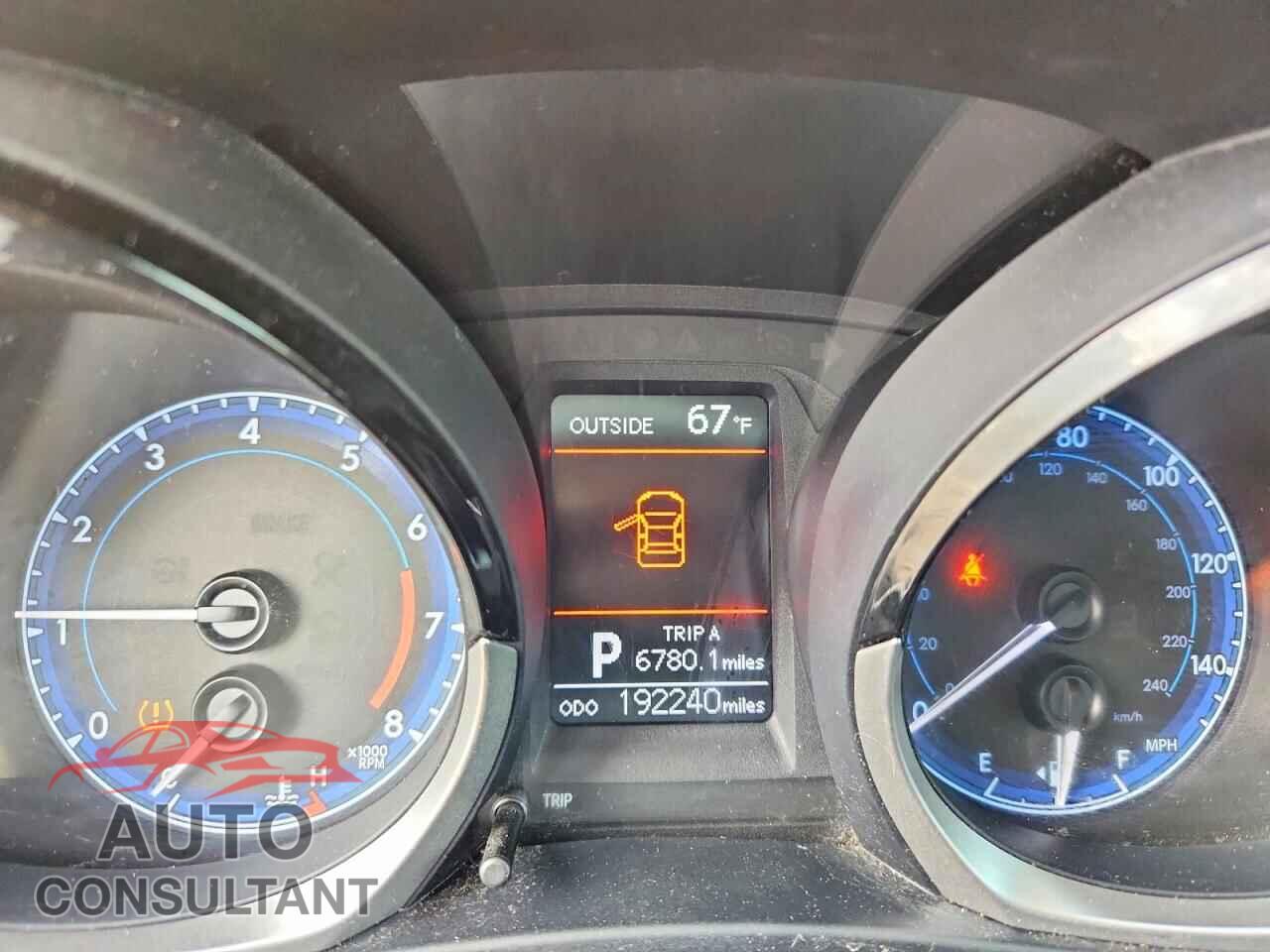 TOYOTA COROLLA 2015 - 5YFBURHE5FP348537
