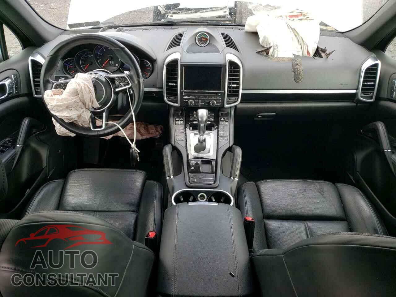 PORSCHE CAYENNE 2016 - WP1AA2A21GLA05289