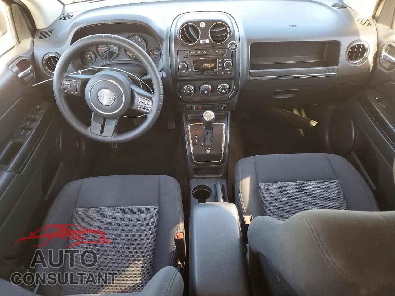 JEEP COMPASS 2013 - 1C4NJCBA1DD237640