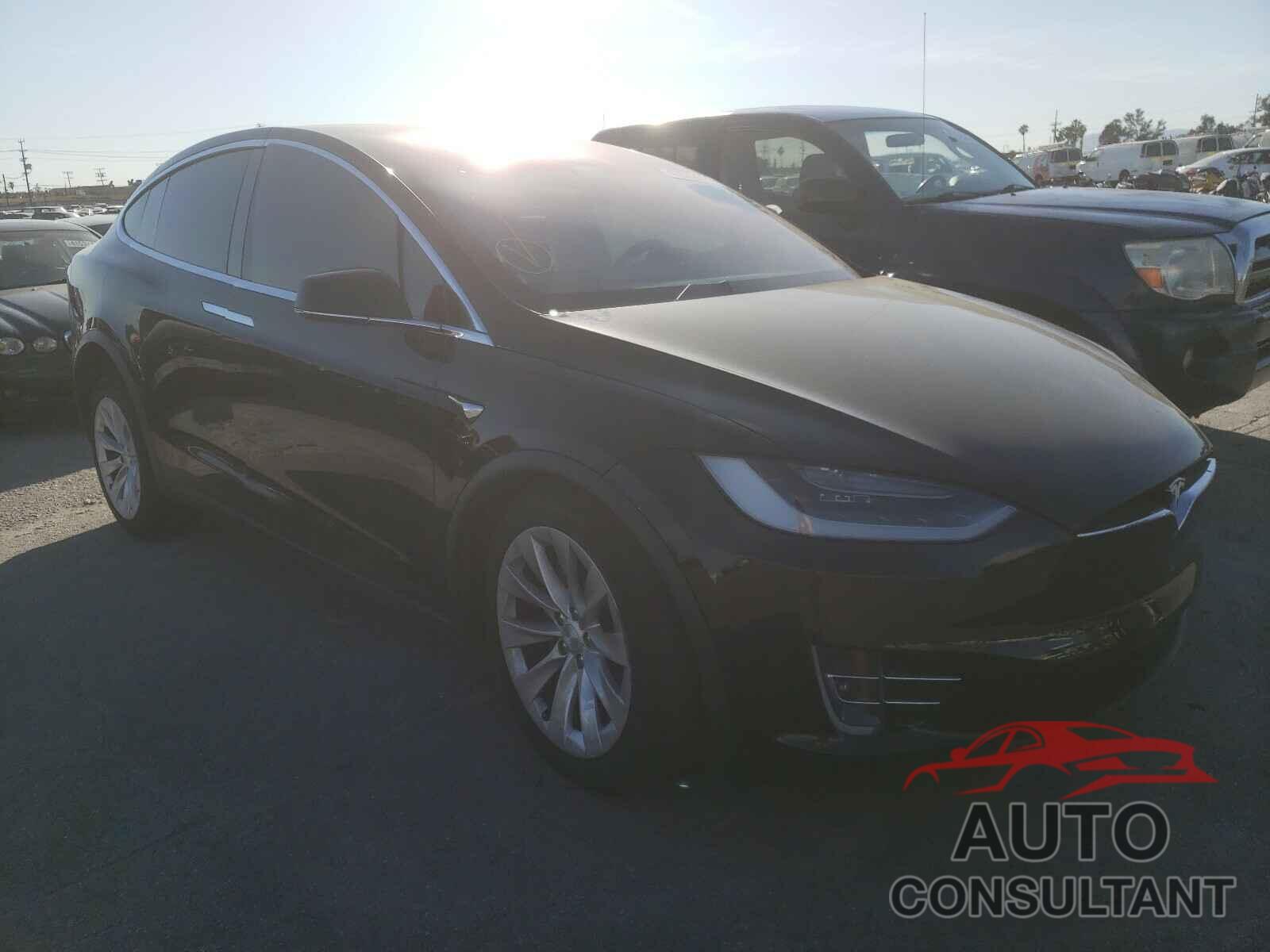 TESLA MODEL X 2019 - 5YJXCDE25KF211819