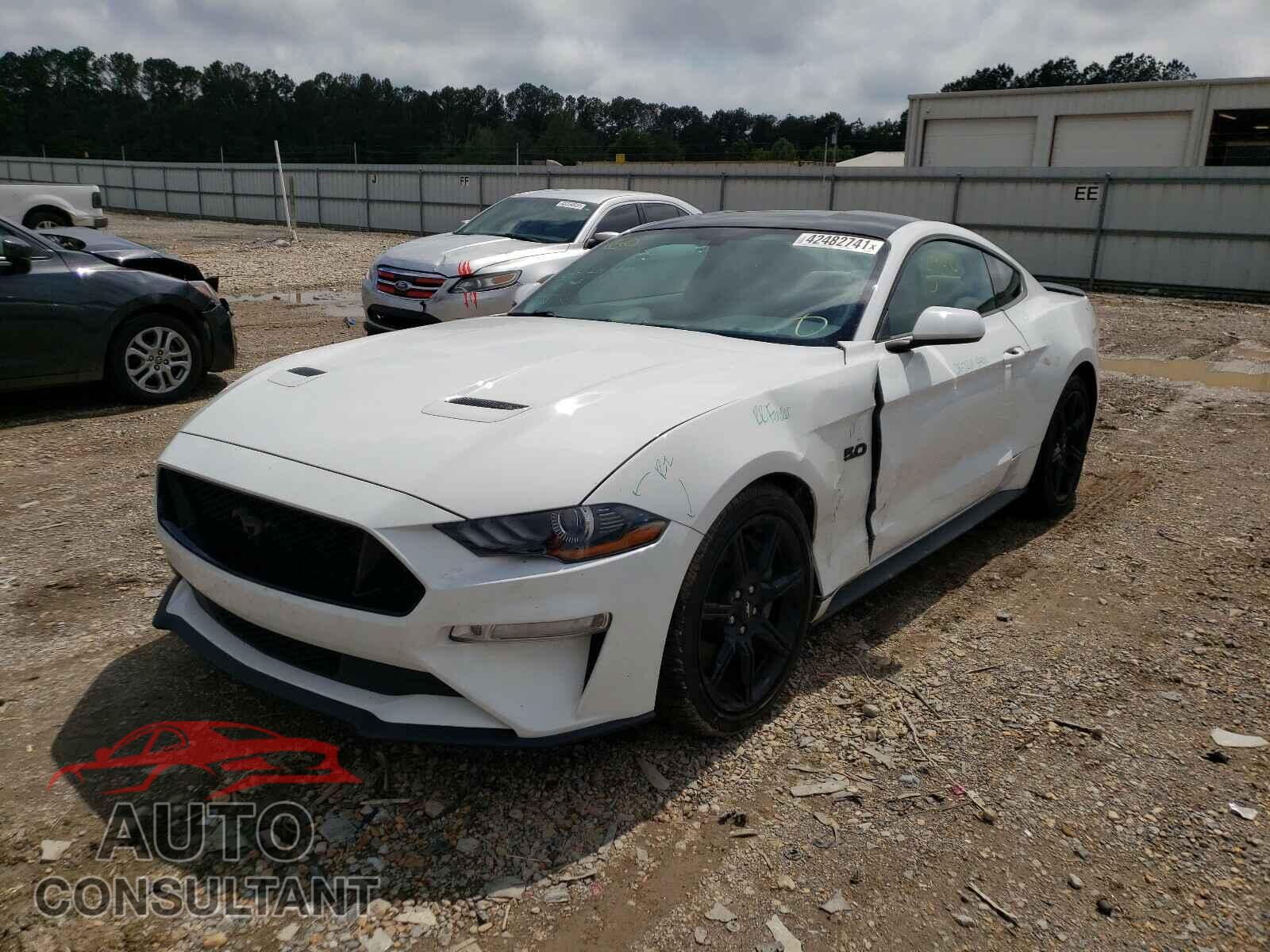 FORD MUSTANG 2018 - 1FA6P8CF8J5100376