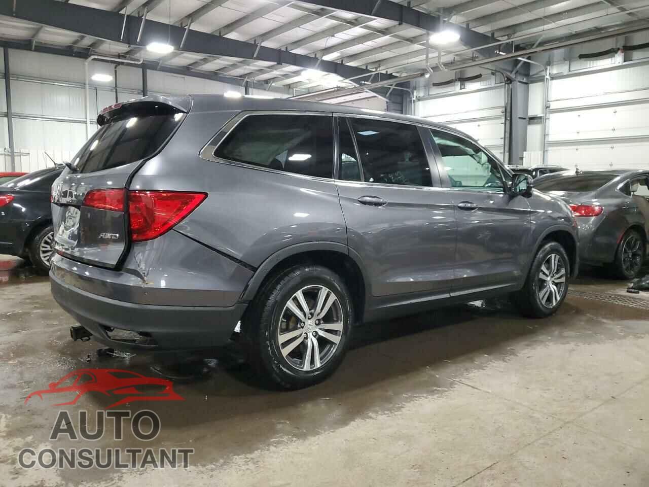 HONDA PILOT 2017 - 5FNYF6H68HB100423