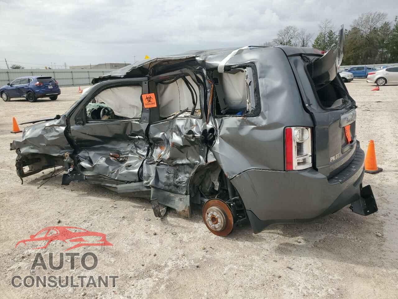 HONDA PILOT 2013 - 5FNYF3H43DB008403