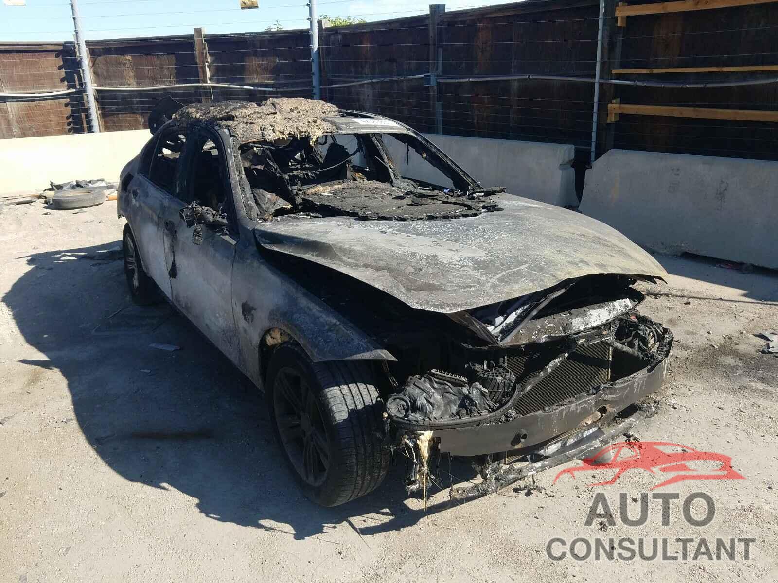 BMW 3 SERIES 2018 - WBA8D9C50JA012807