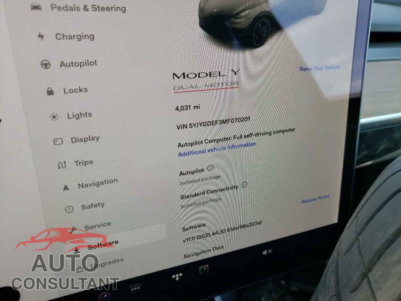 TESLA MODEL Y 2021 - 5YJYGDEF3MF070201