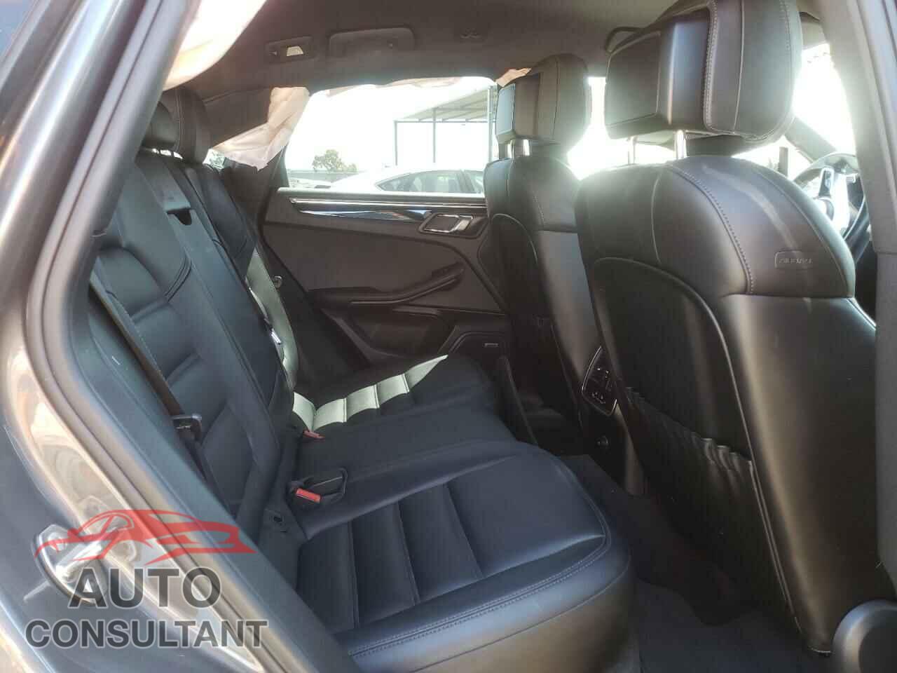 PORSCHE MACAN 2016 - WP1AB2A53GLB40121