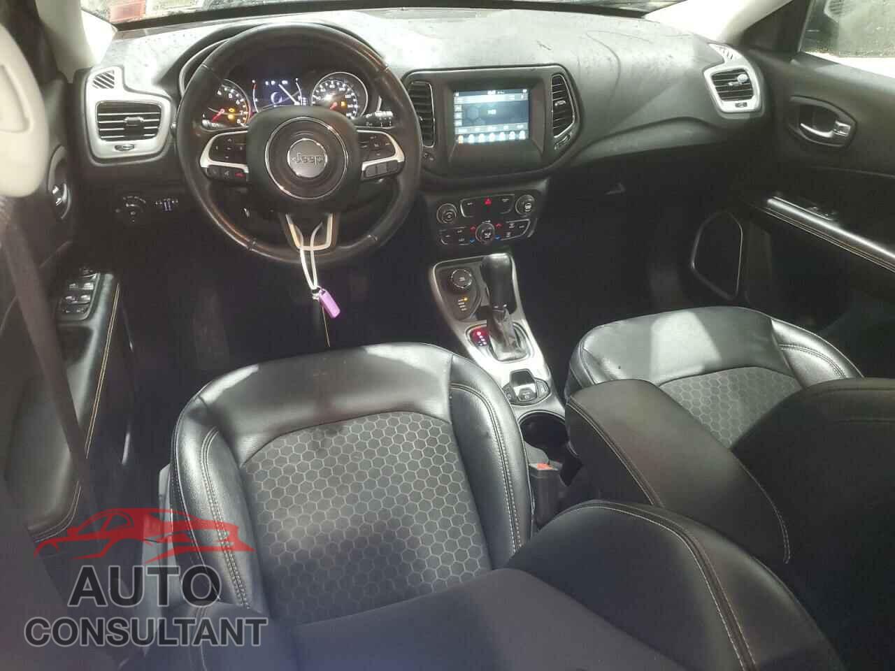 JEEP COMPASS 2020 - 3C4NJDBB5LT101079
