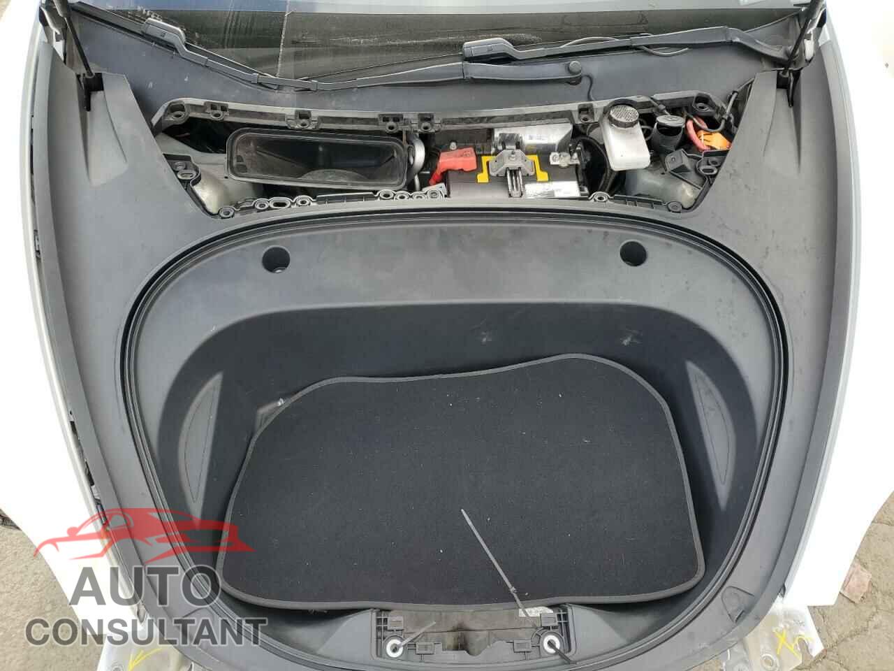 TESLA MODEL 3 2018 - 5YJ3E1EA7JF153225