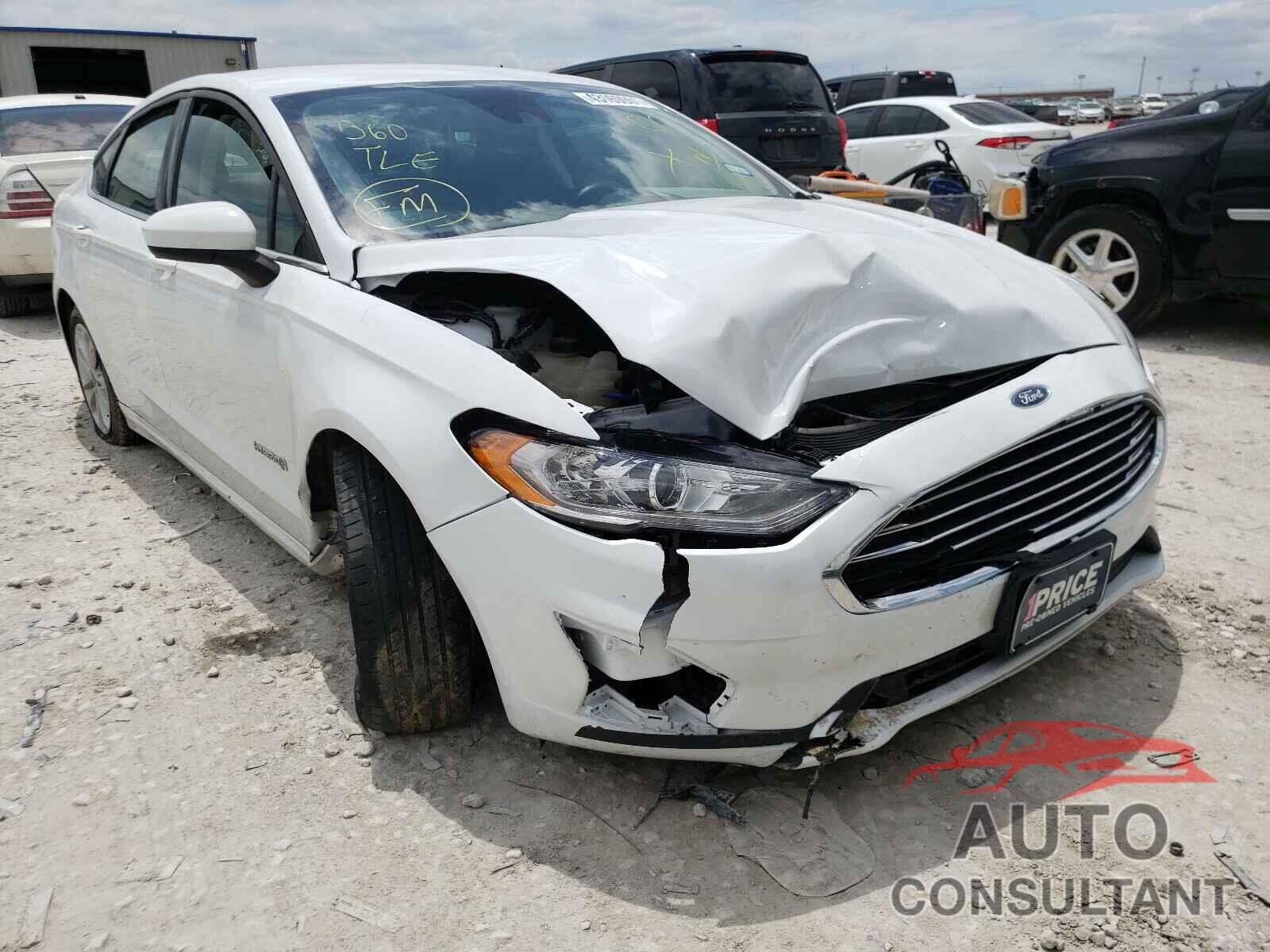 FORD FUSION 2019 - 3FA6P0LU2KR207941