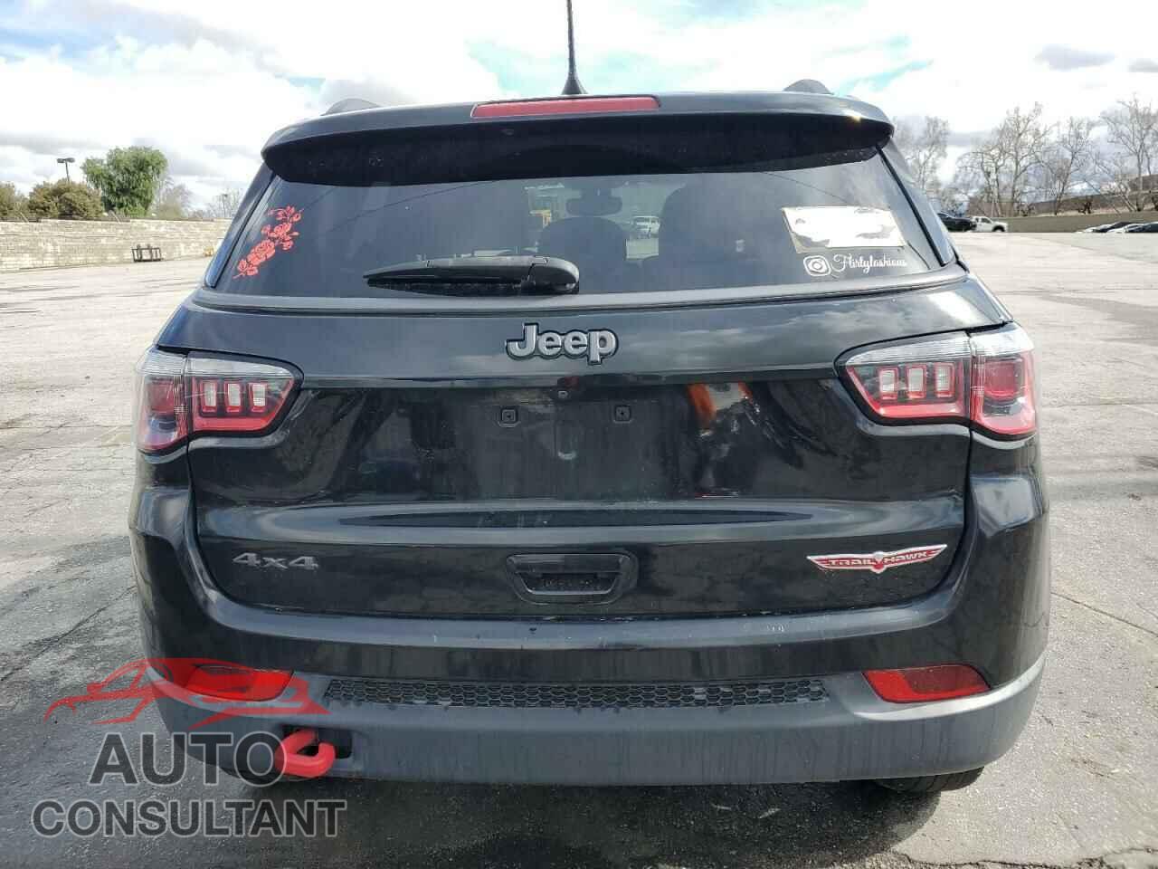 JEEP COMPASS 2019 - 3C4NJDDB7KT665375