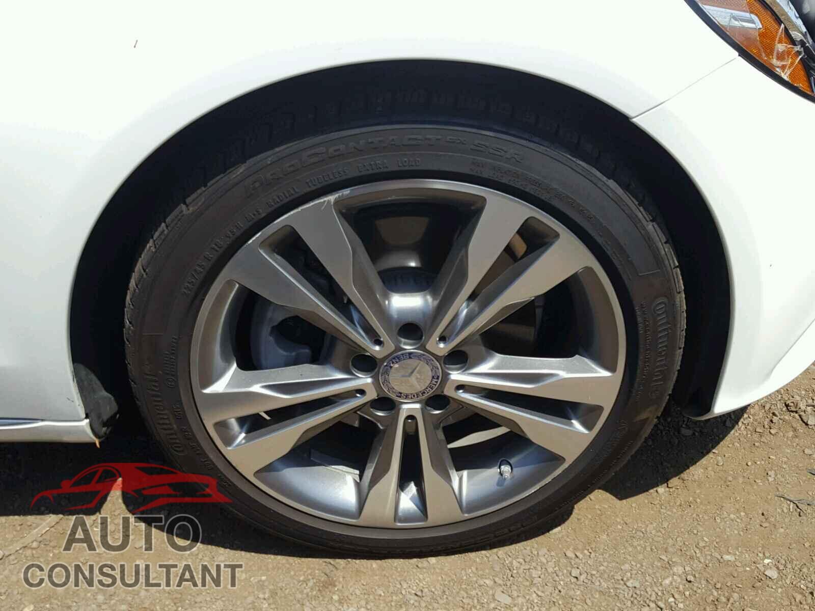 MERCEDES-BENZ C CLASS 2016 - 55SWF4JB1GU113174