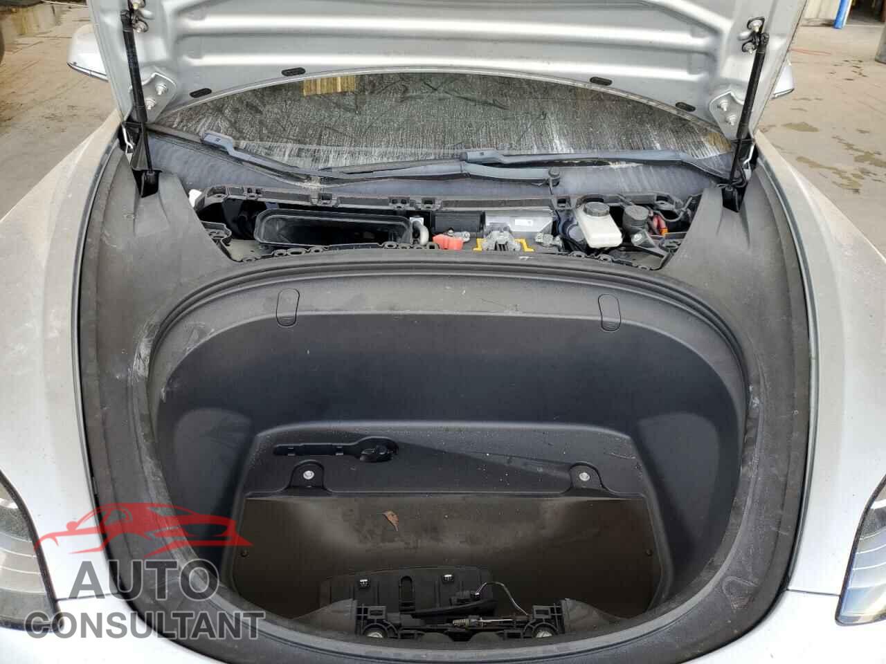 TESLA MODEL 3 2018 - 5YJ3E1EA9JF022006