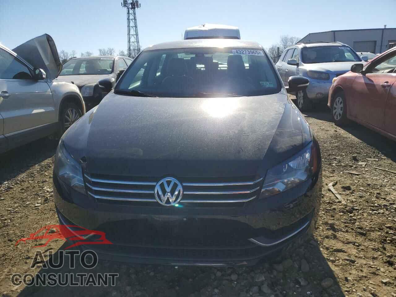 VOLKSWAGEN PASSAT 2015 - 1VWAT7A35FC005115