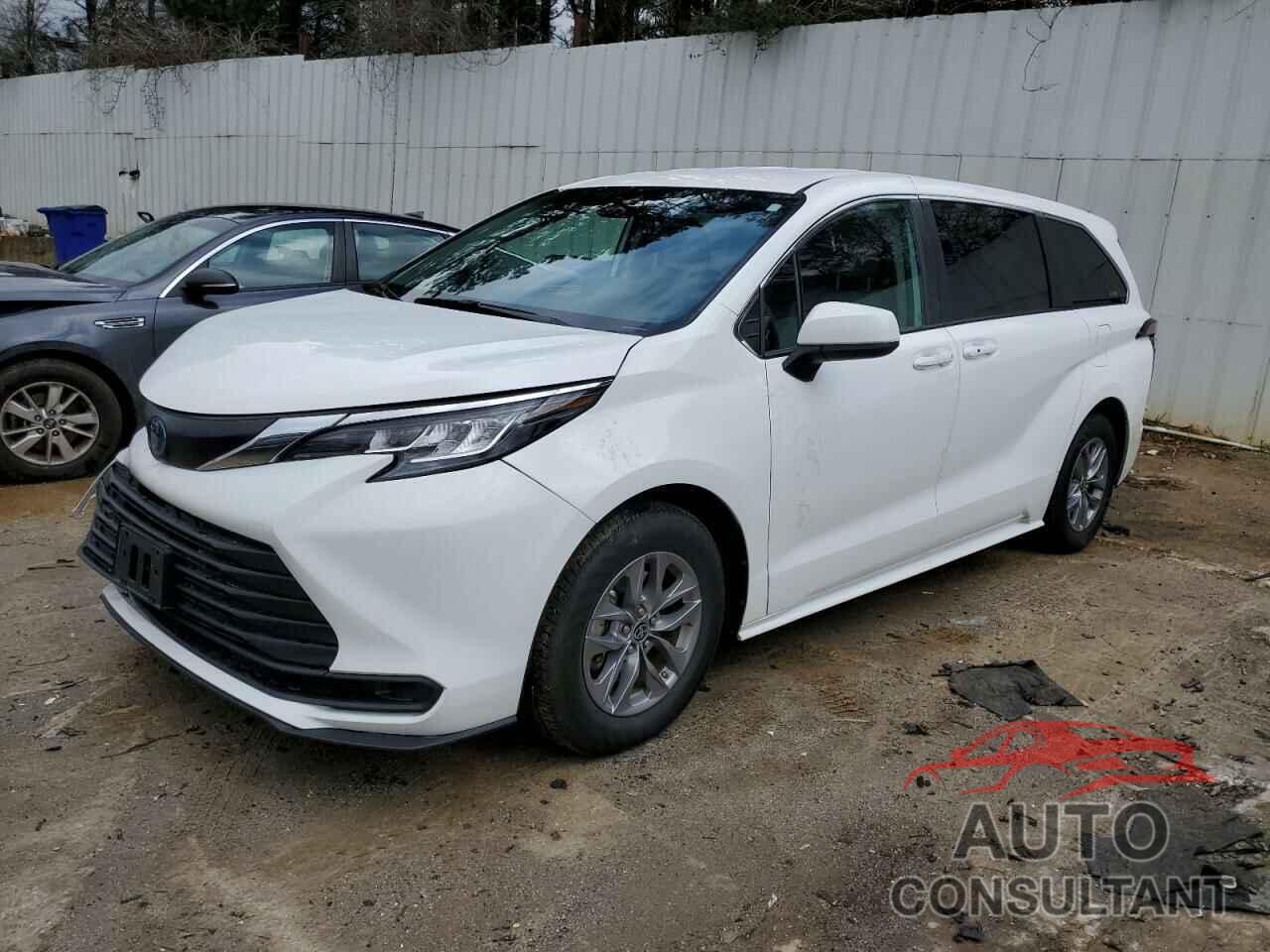 TOYOTA SIENNA 2022 - 5TDKSKFC0NS040972