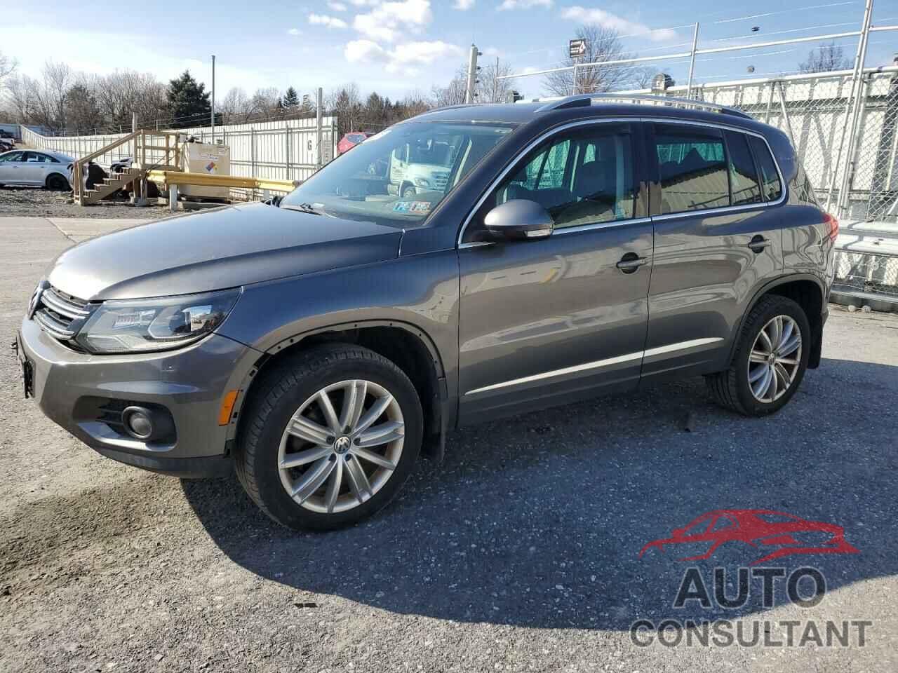 VOLKSWAGEN TIGUAN 2016 - WVGBV7AX6GW616237