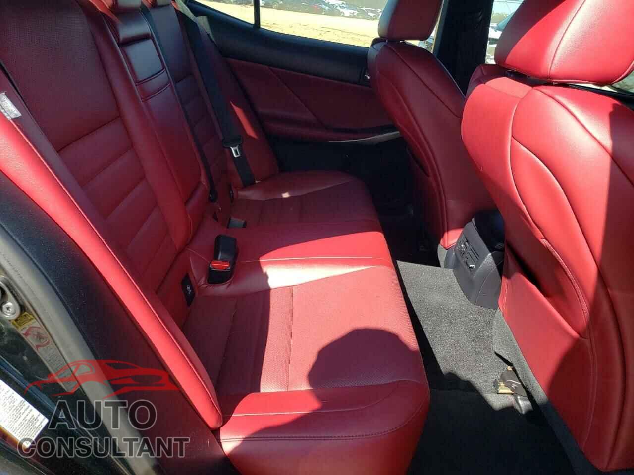 LEXUS IS 2015 - JTHBF1D22F5055973