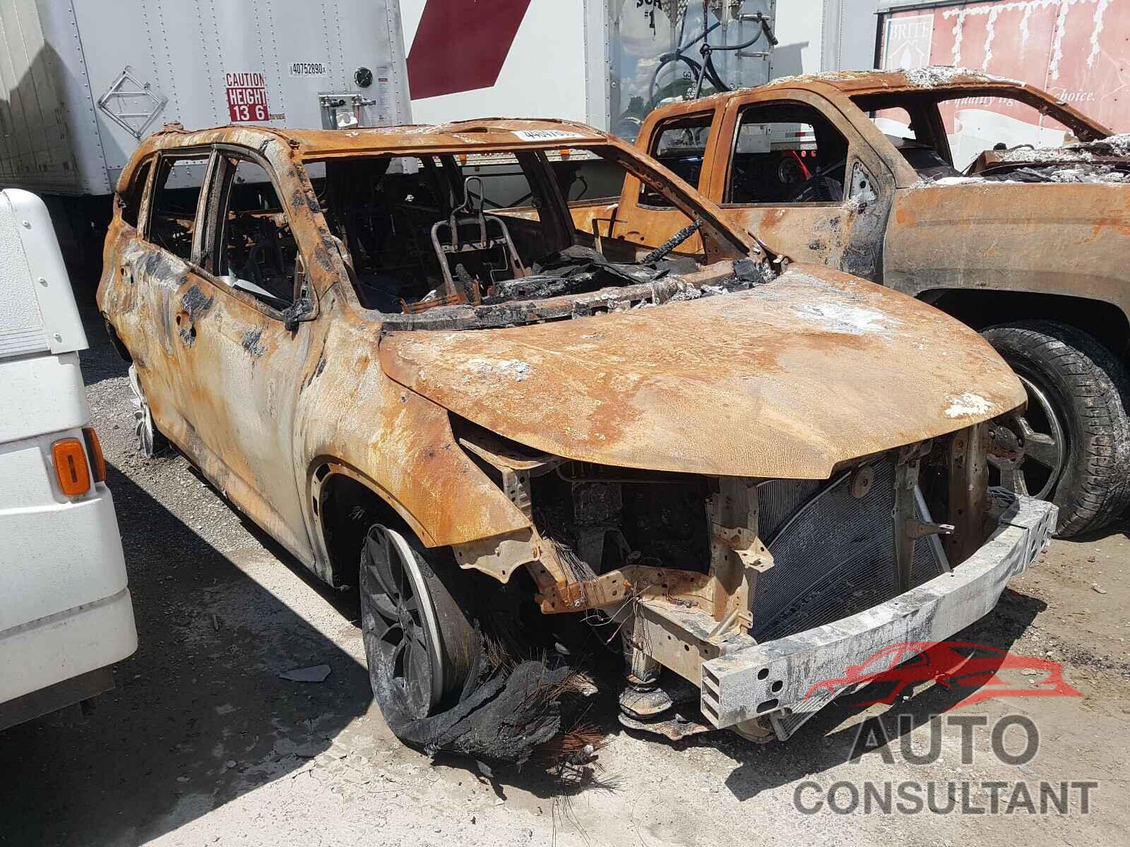TOYOTA HIGHLANDER 2019 - 5TDJZRFH0KS933389
