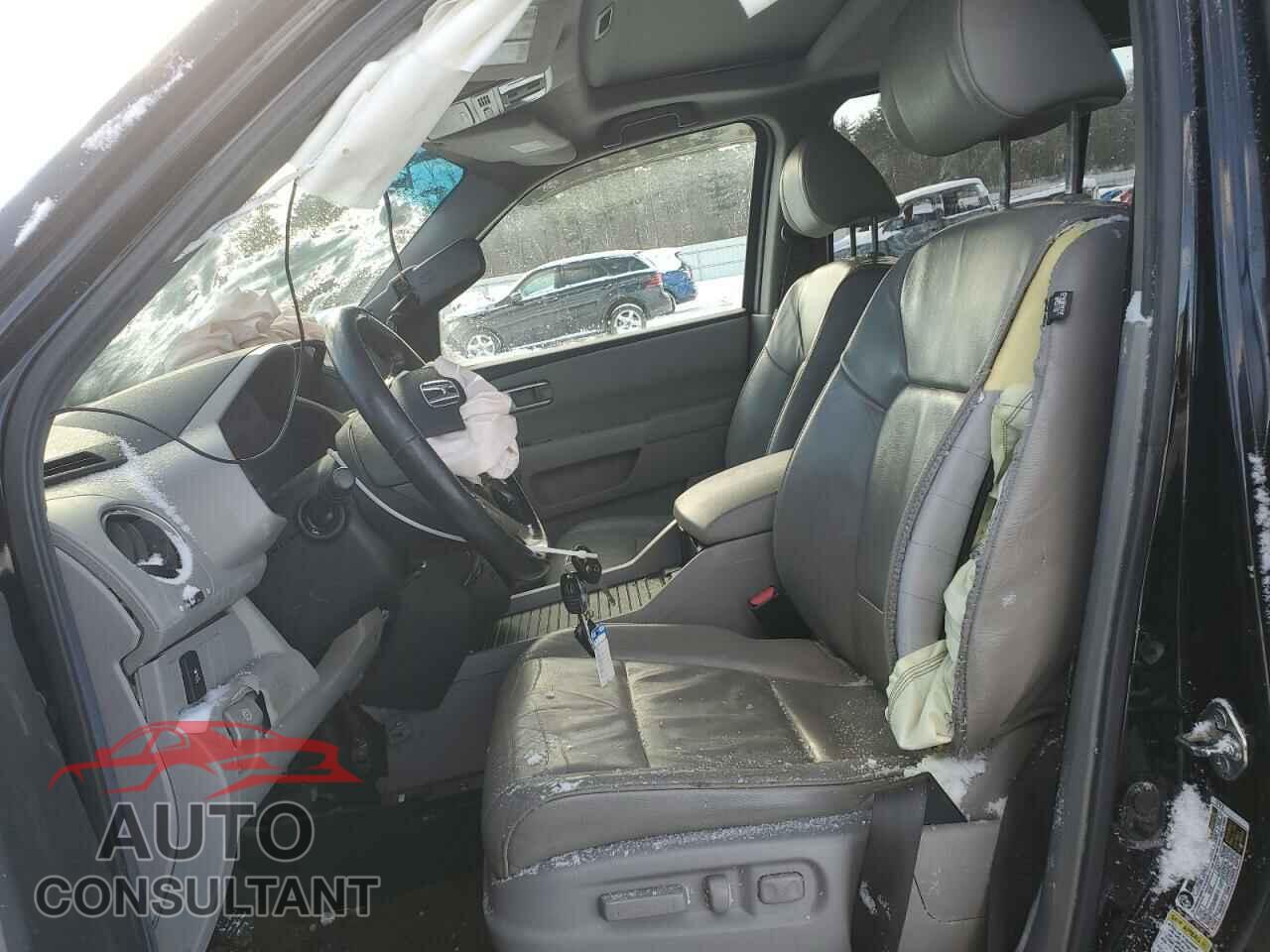 HONDA PILOT 2013 - 5FNYF4H58DB037555