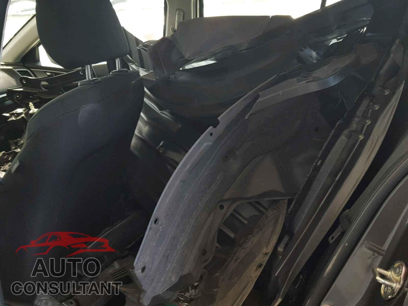 MAZDA 3 2017 - 3MZBN1U73HM108514