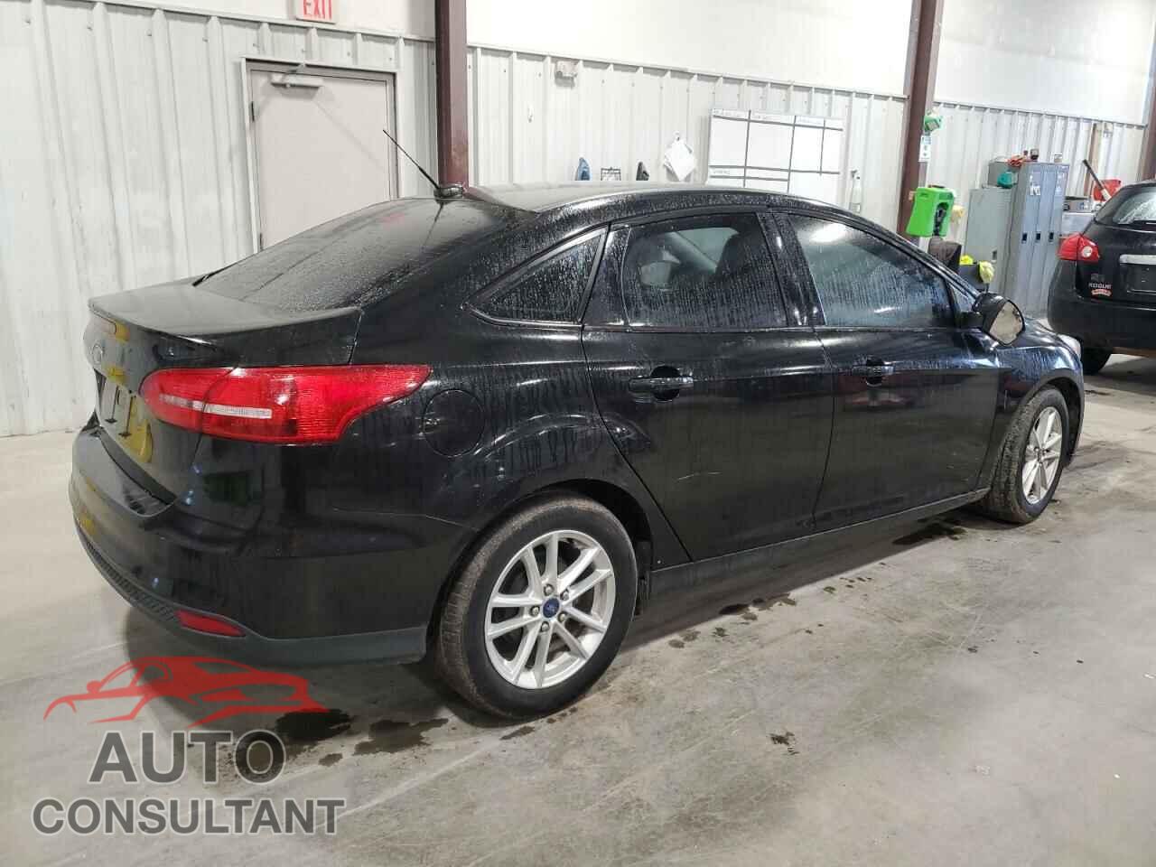 FORD FOCUS 2015 - 1FADP3F28FL310689