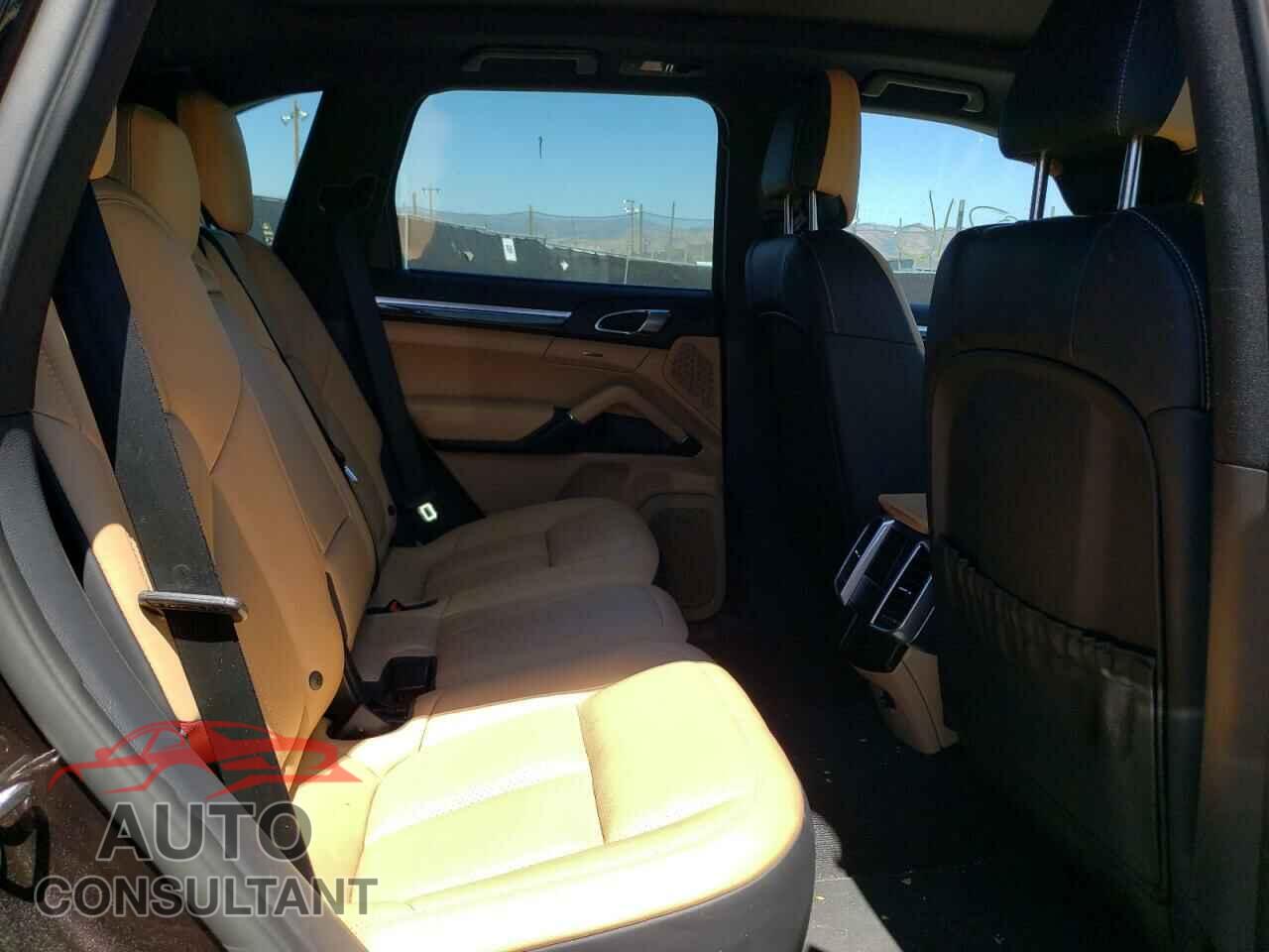 PORSCHE CAYENNE 2016 - WP1AE2A21GLA60877