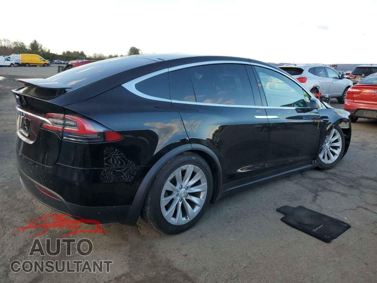 TESLA MODEL X 2016 - 5YJXCAE2XGF020452