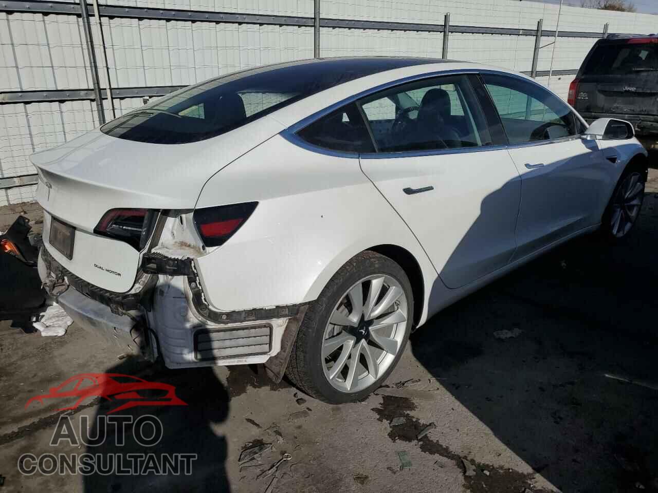 TESLA MODEL 3 2019 - 5YJ3E1EB0KF390214