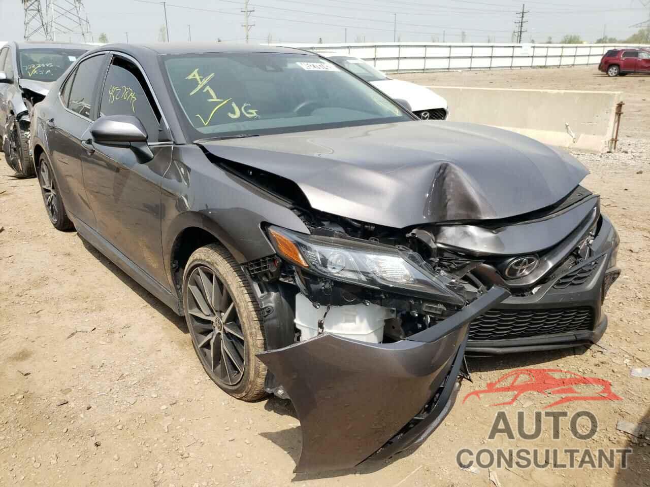 TOYOTA CAMRY 2021 - 4T1G11AK8MU589875