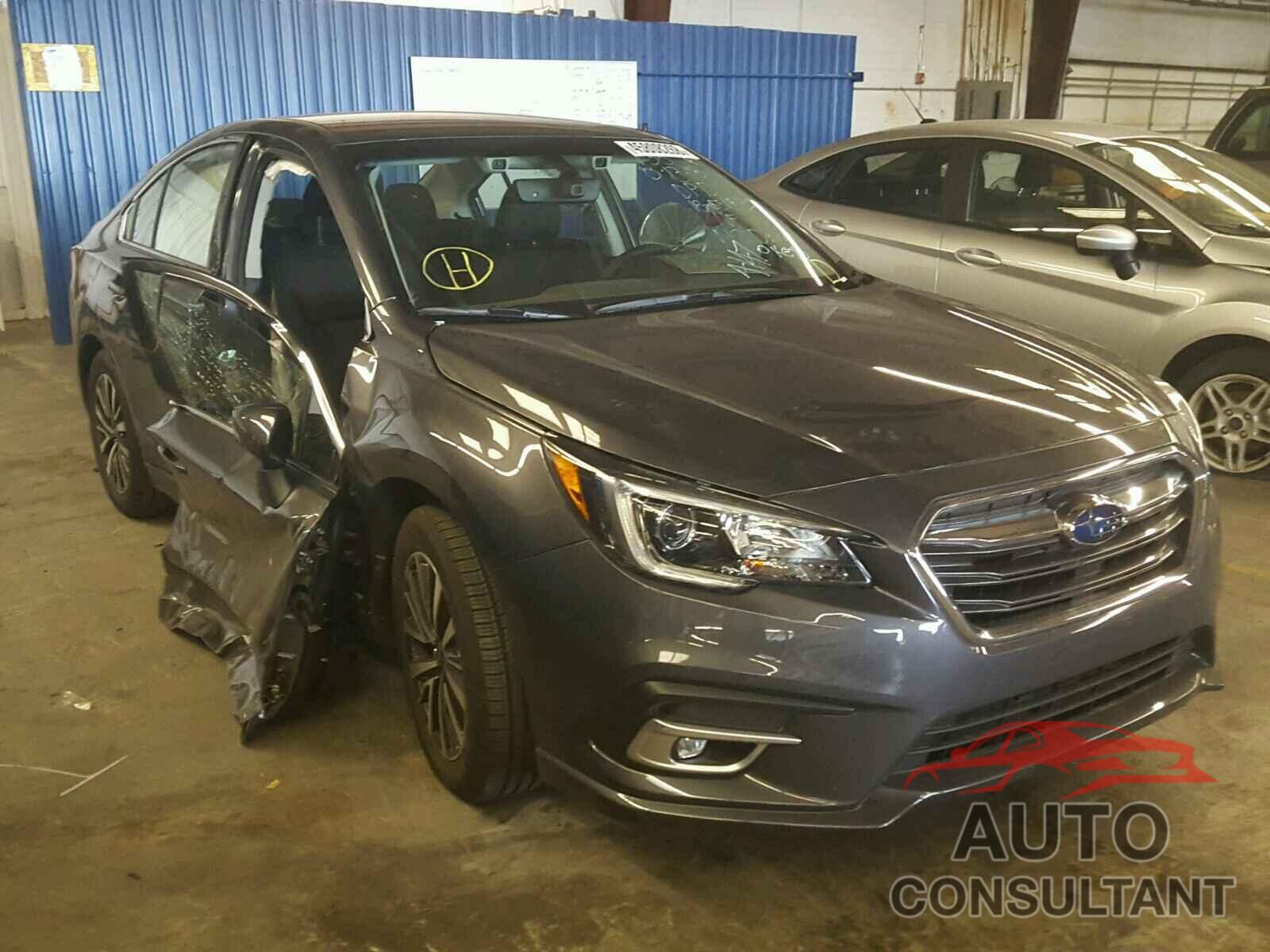 SUBARU LEGACY 2018 - 4S3BNAF67J3044881