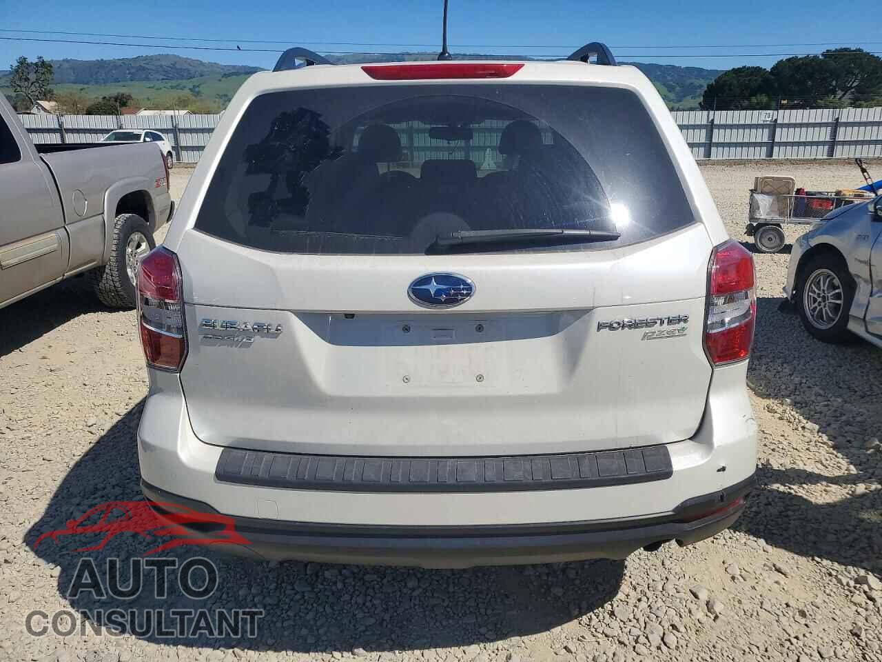SUBARU FORESTER 2015 - JF2SJADC1FH498785
