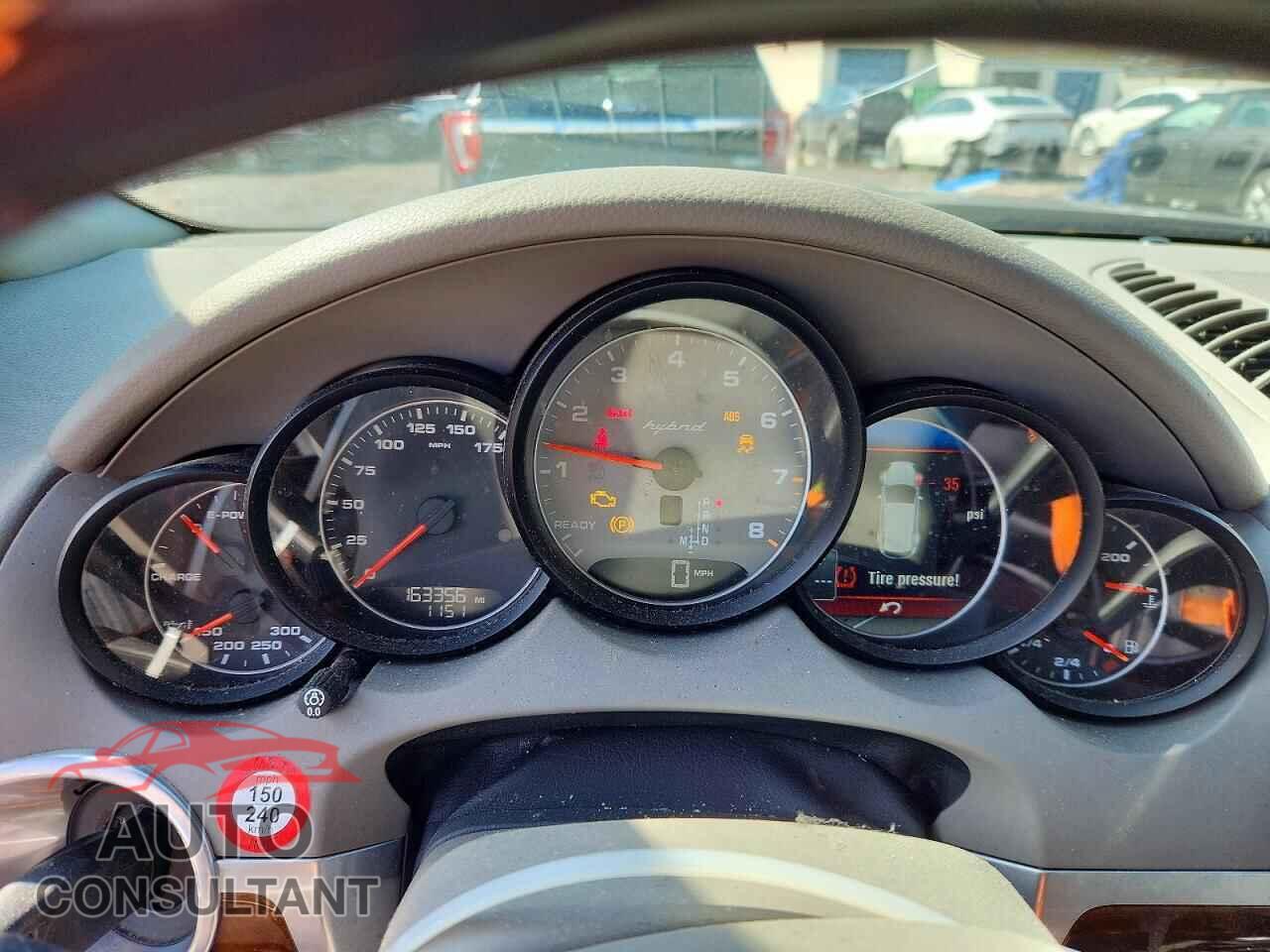 PORSCHE CAYENNE 2011 - WP1AE2A27BLA93603