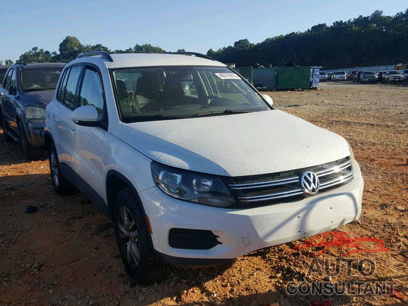 VOLKSWAGEN TIGUAN S 2016 - WVGAV7AX0GW530420