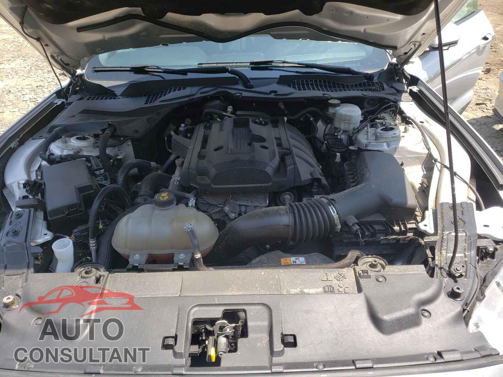 FORD MUSTANG 2018 - 1FA6P8TH5J5121624