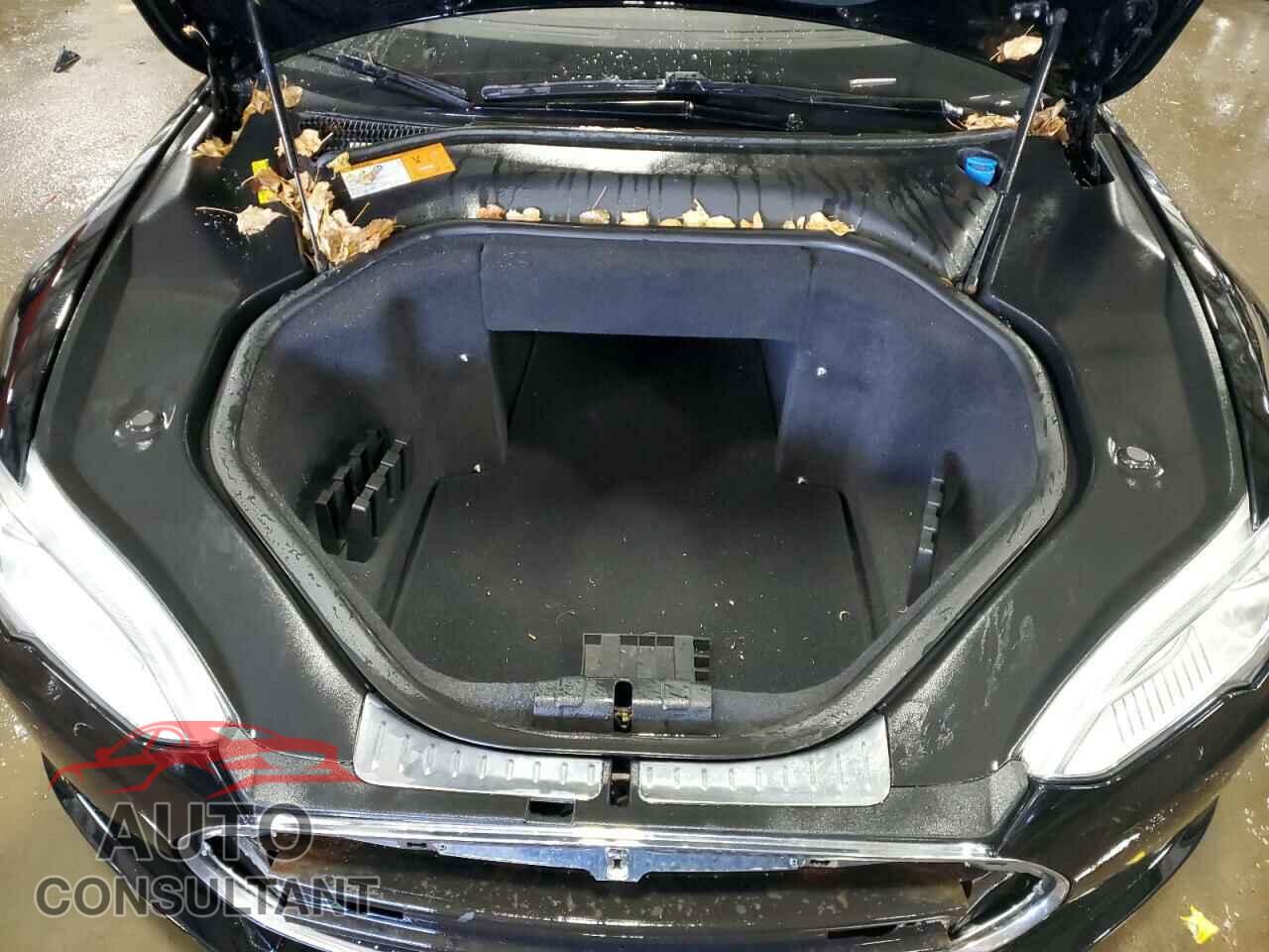 TESLA MODEL S 2013 - 5YJSA1CG6DFP03677
