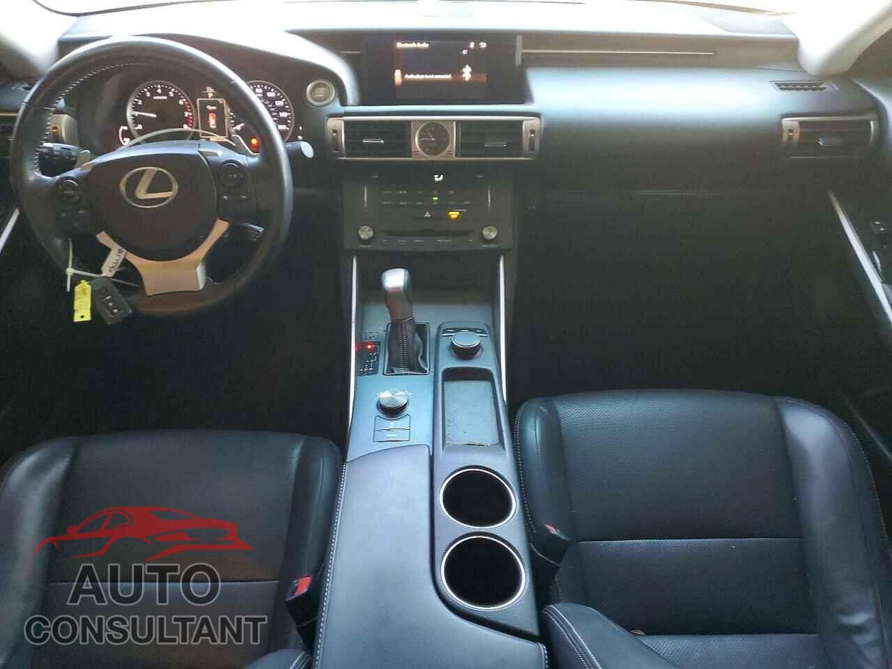 LEXUS IS 2016 - JTHBA1D22G5016560