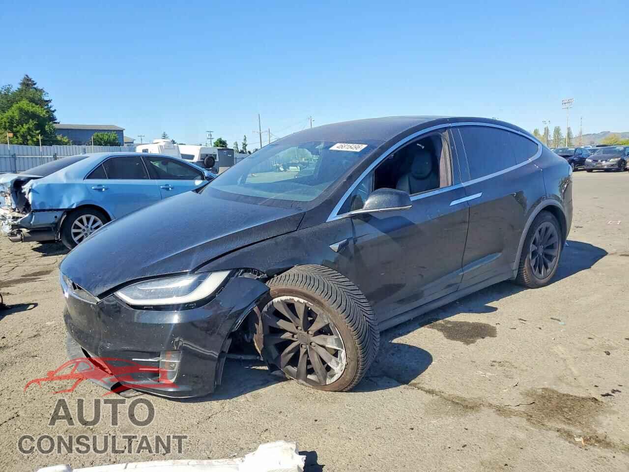 TESLA MODEL X 2017 - 5YJXCAE27HF076706