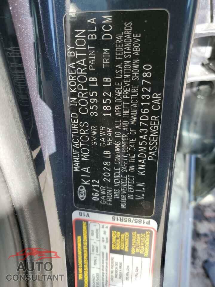 KIA RIO 2013 - KNADN5A37D6132780